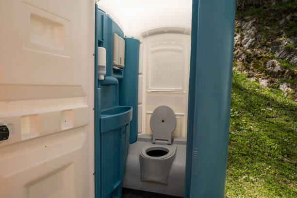 Best Portable toilet rental cost  in Albany, OR